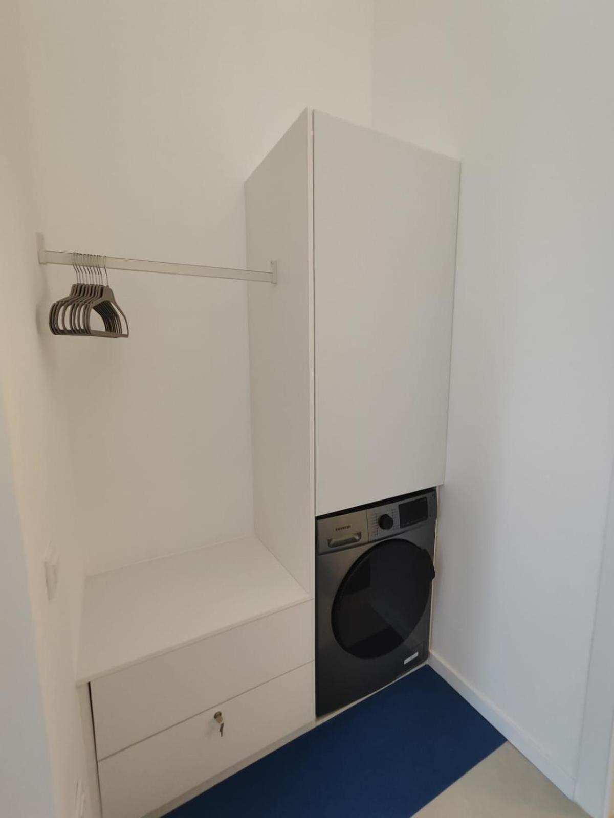 Carisan1 6 Min To Beach Modern Bright Valenza Esterno foto