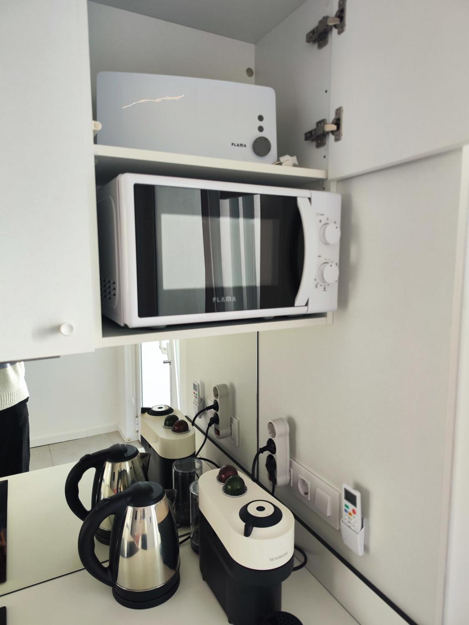 Carisan1 6 Min To Beach Modern Bright Valenza Esterno foto