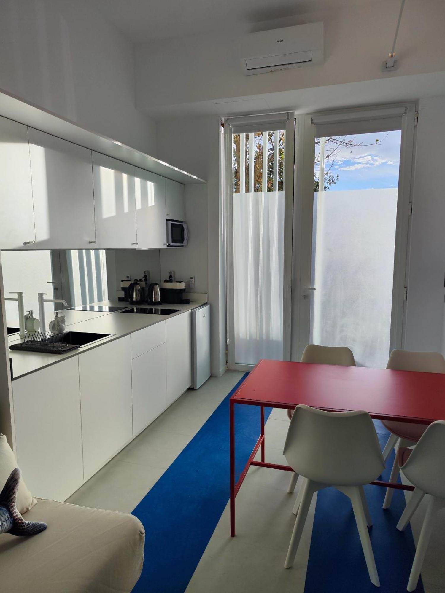 Carisan1 6 Min To Beach Modern Bright Valenza Esterno foto